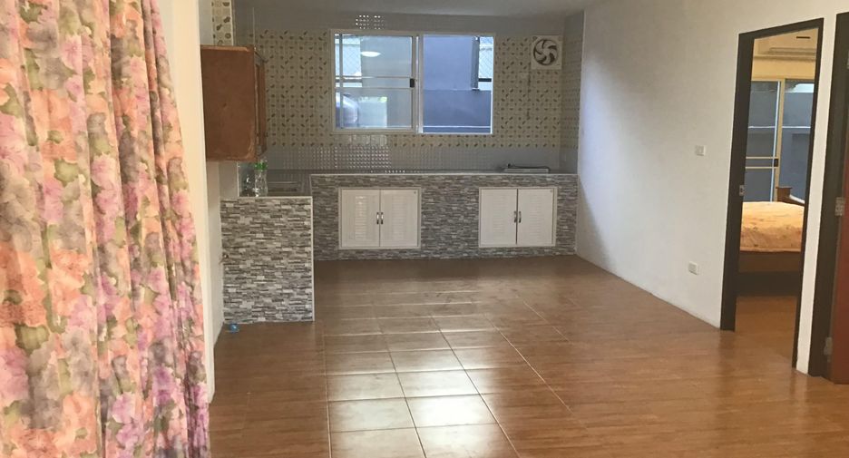 For sale 15 bedrooms townhouse in Bang Lamung, Chonburi