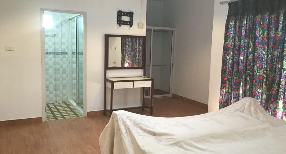 For sale 15 bedrooms townhouse in Bang Lamung, Chonburi
