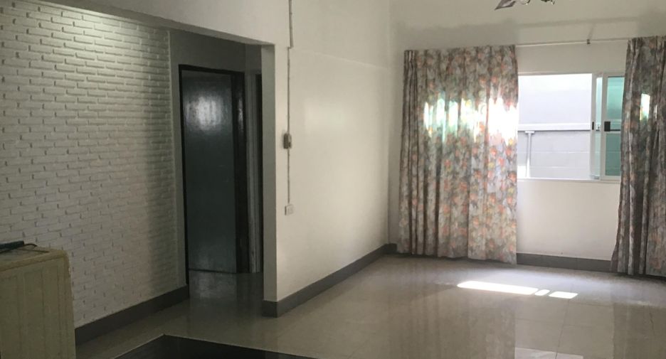 For sale 15 bedrooms townhouse in Bang Lamung, Chonburi