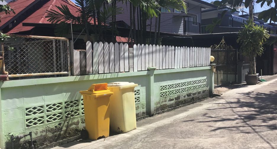 For sale 15 bedrooms townhouse in Bang Lamung, Chonburi