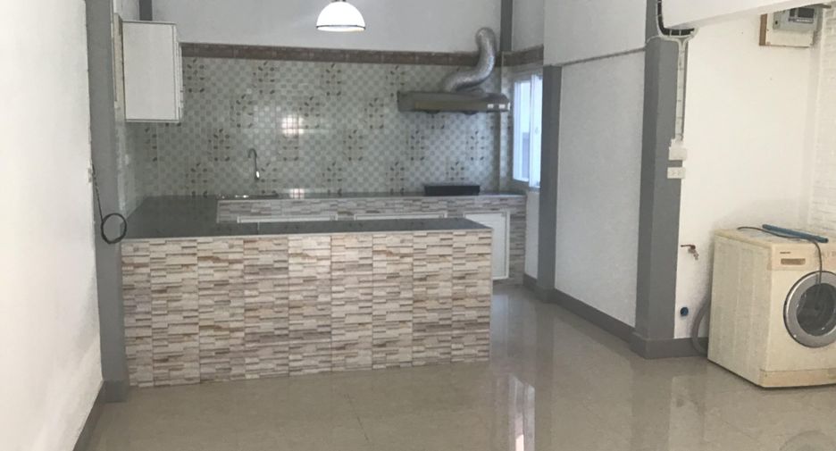 For sale 15 bedrooms townhouse in Bang Lamung, Chonburi