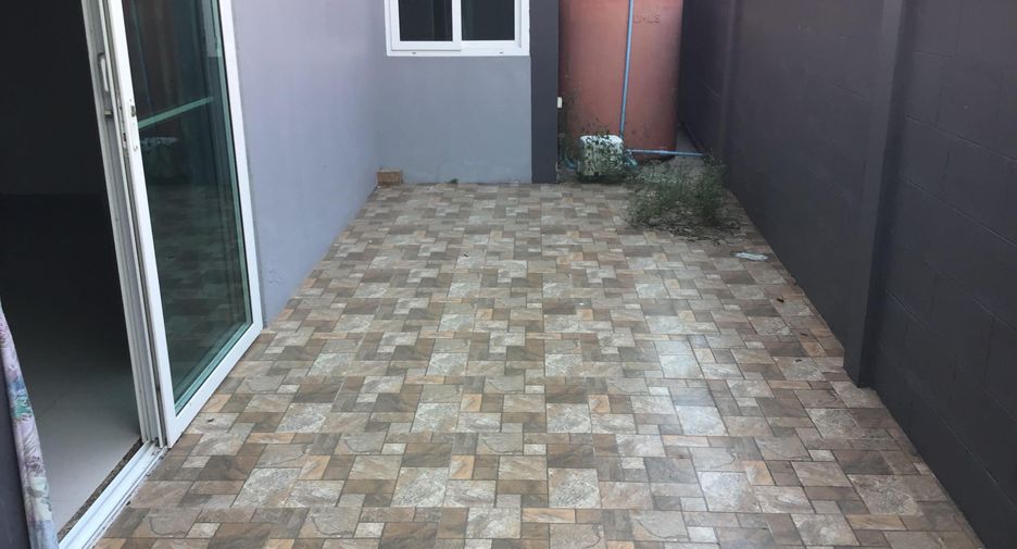 For sale 15 bedrooms townhouse in Bang Lamung, Chonburi