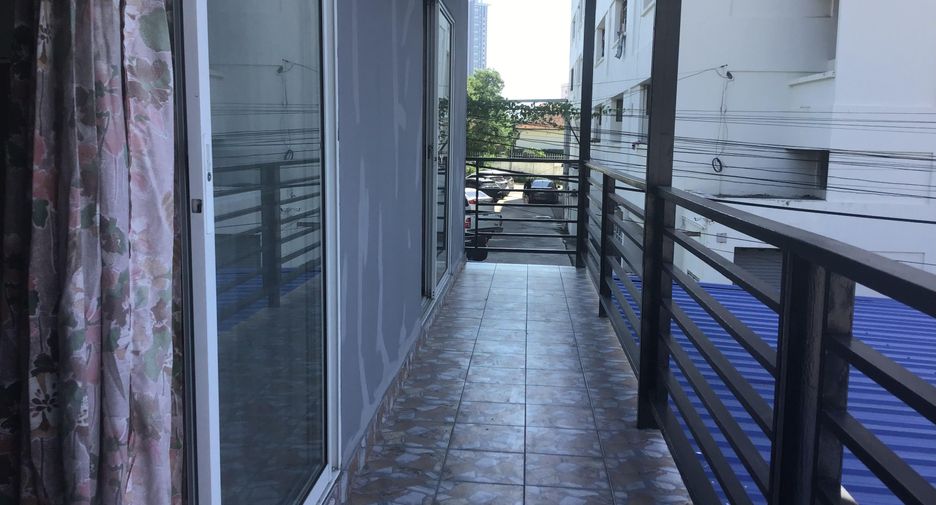 For sale 15 bedrooms townhouse in Bang Lamung, Chonburi