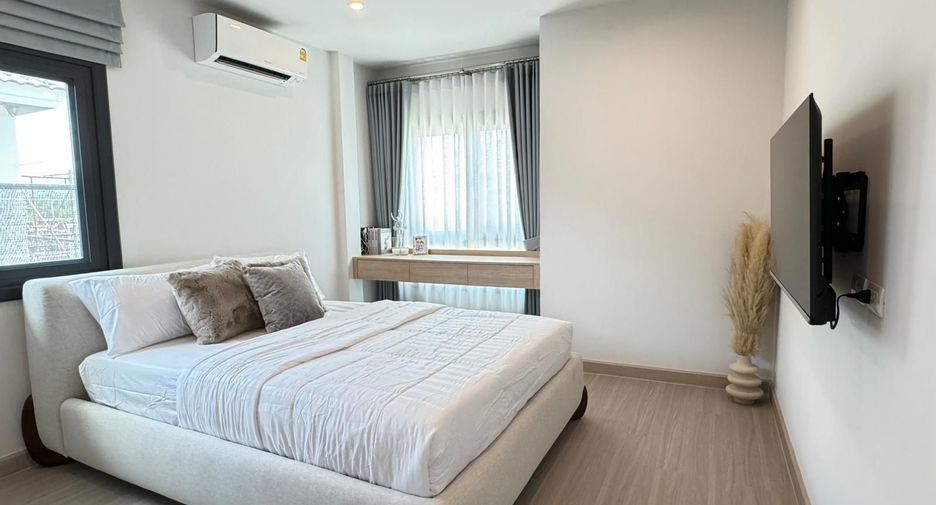 Casa en alquiler de 3 habitaciones en Mueang Phuket, Phuket