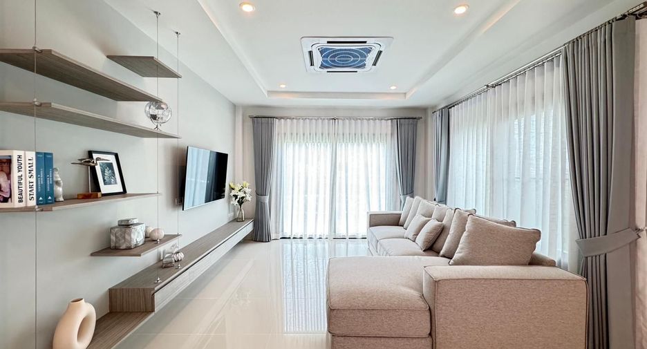 Casa en alquiler de 3 habitaciones en Mueang Phuket, Phuket