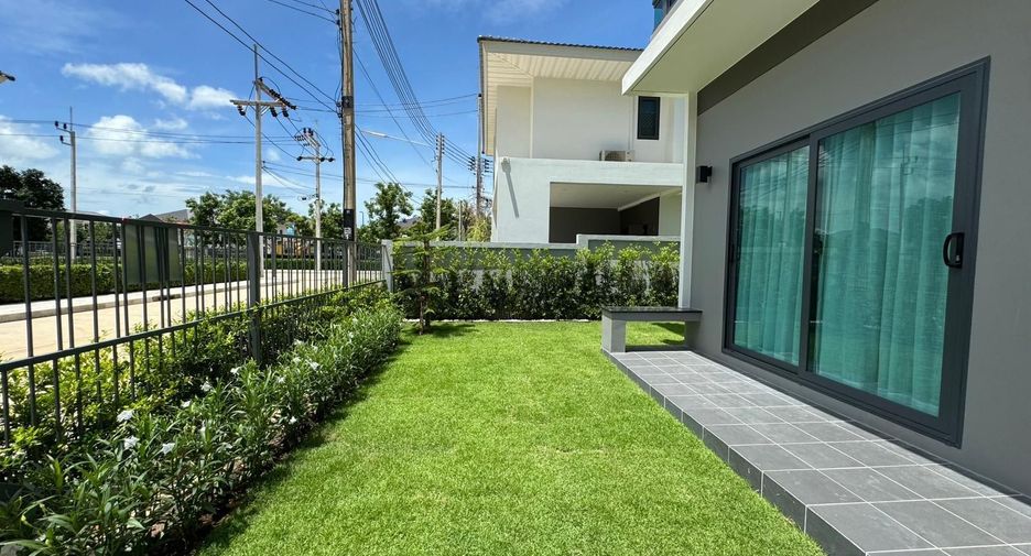 Casa en alquiler de 3 habitaciones en Mueang Phuket, Phuket