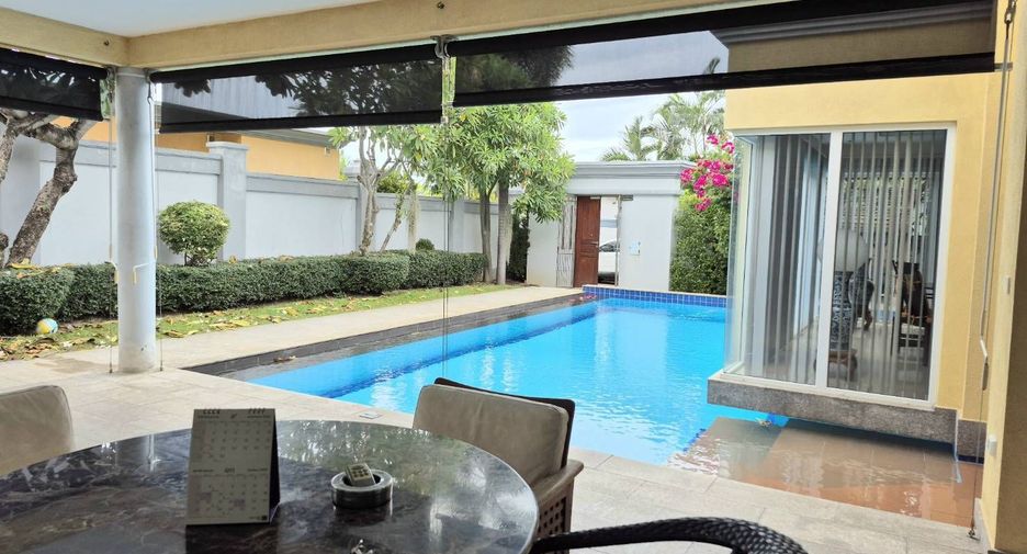 À louer 3 chambres villa à Bang Lamung, Chonburi