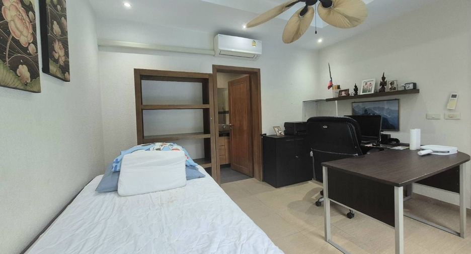À louer 3 chambres villa à Bang Lamung, Chonburi