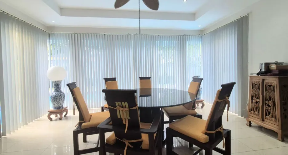 For rent 3 ベッドルーム villa in Bang Lamung, Chonburi