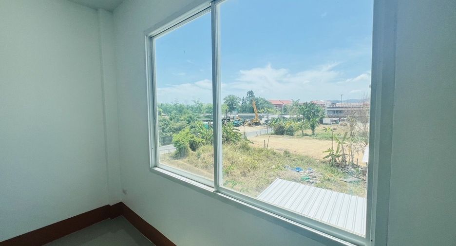 For sale 2 bedrooms retail Space in Thalang, Phuket
