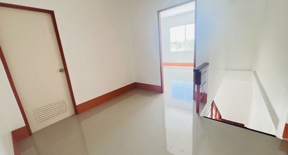 For sale 2 bedrooms retail Space in Thalang, Phuket
