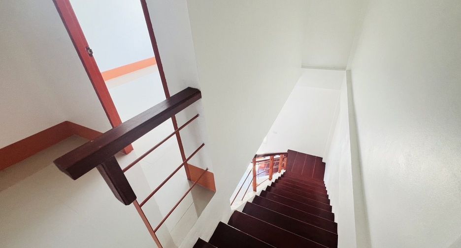 For sale 2 bedrooms retail Space in Thalang, Phuket