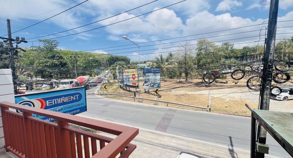 For sale 2 bedrooms retail Space in Thalang, Phuket