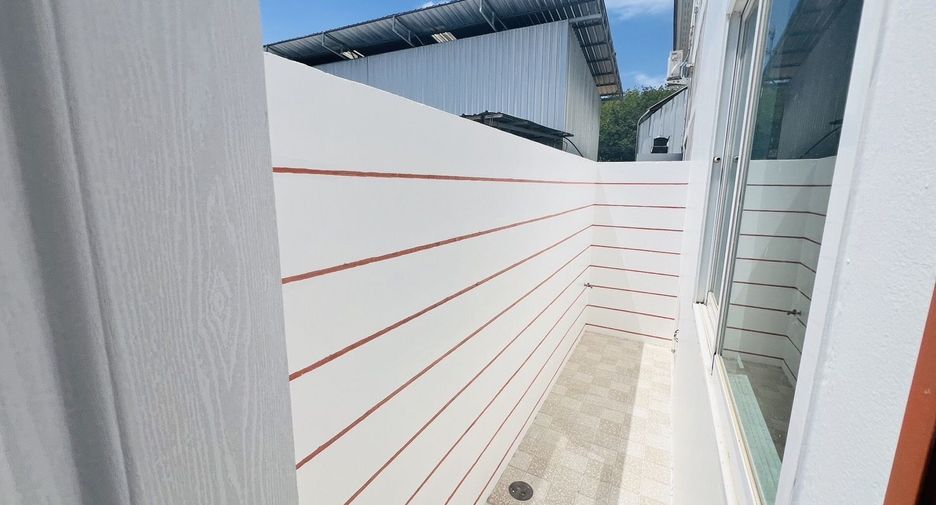 For sale 2 bedrooms retail Space in Thalang, Phuket