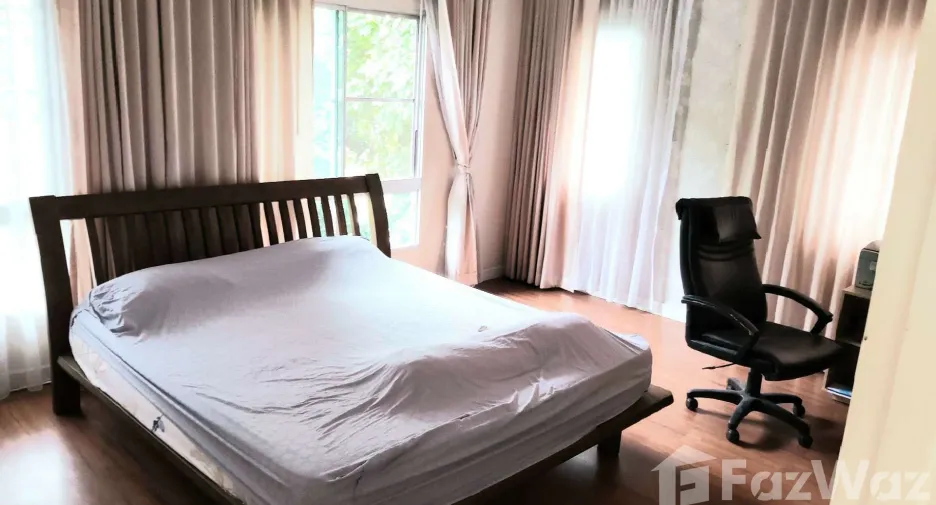 For sale 3 bedrooms house in Lat Krabang, Bangkok