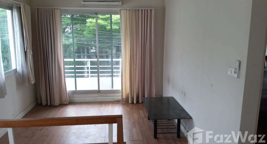 For sale 3 bedrooms house in Lat Krabang, Bangkok
