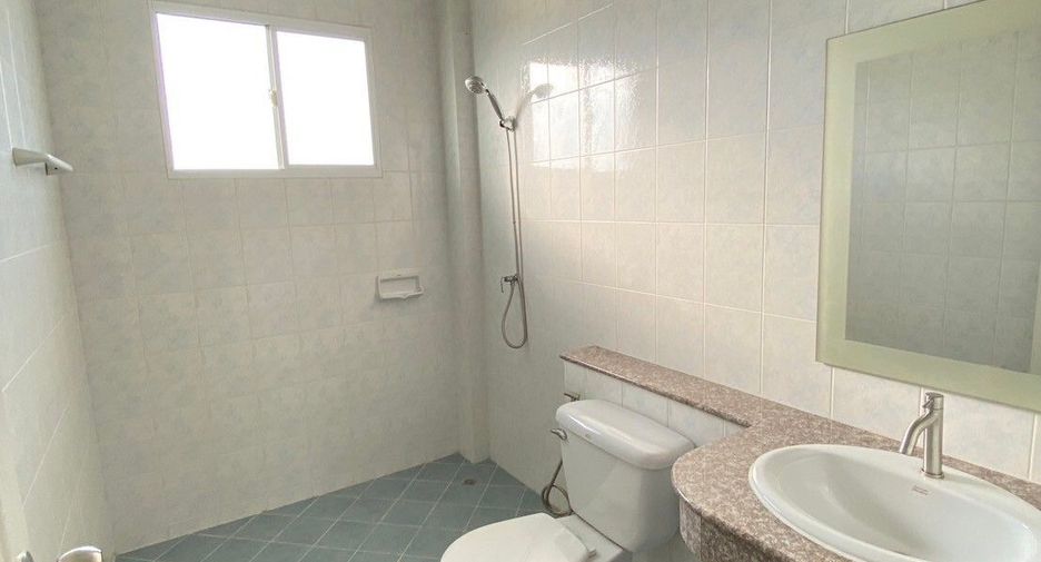 À vendre 5 chambres maison à Phutthamonthon, Nakhon Pathom