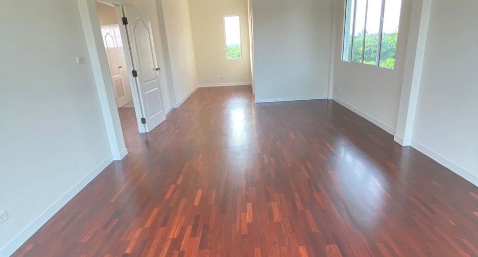 À vendre 5 chambres maison à Phutthamonthon, Nakhon Pathom