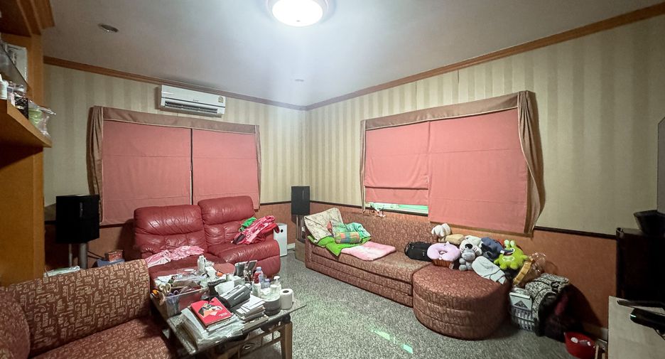 Haus zum Kauf mit 3 Zimmer in Bang Khun Thian, Bangkok