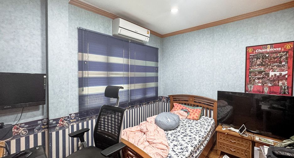 Haus zum Kauf mit 3 Zimmer in Bang Khun Thian, Bangkok