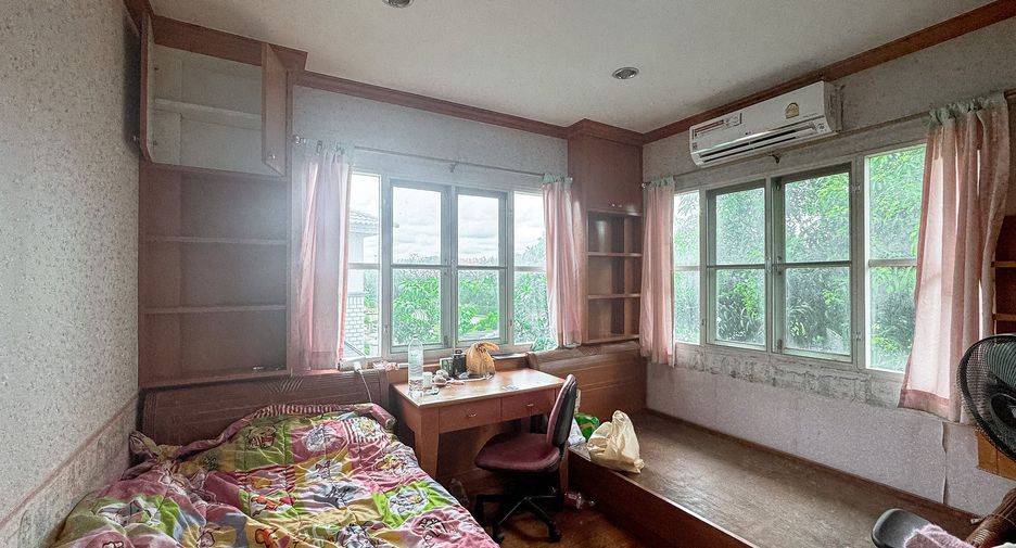 Haus zum Kauf mit 3 Zimmer in Bang Khun Thian, Bangkok