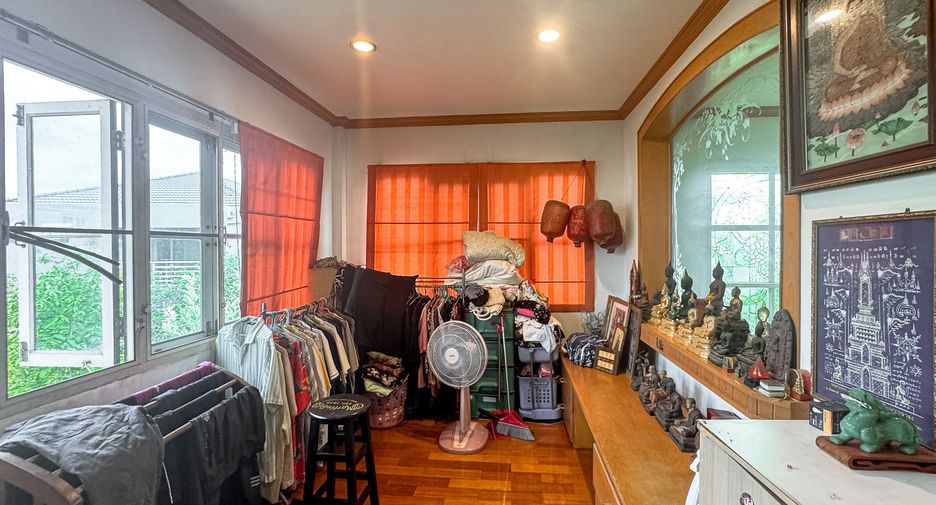 Haus zum Kauf mit 3 Zimmer in Bang Khun Thian, Bangkok