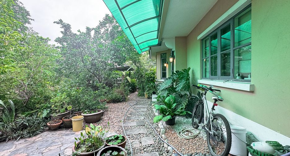 Haus zum Kauf mit 3 Zimmer in Bang Khun Thian, Bangkok