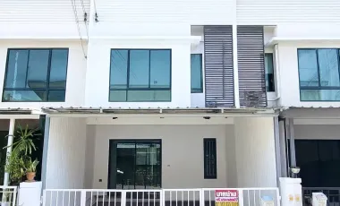 Reihenhaus zum Kauf mit 3 Zimmer in Bang Kruai, Nonthaburi