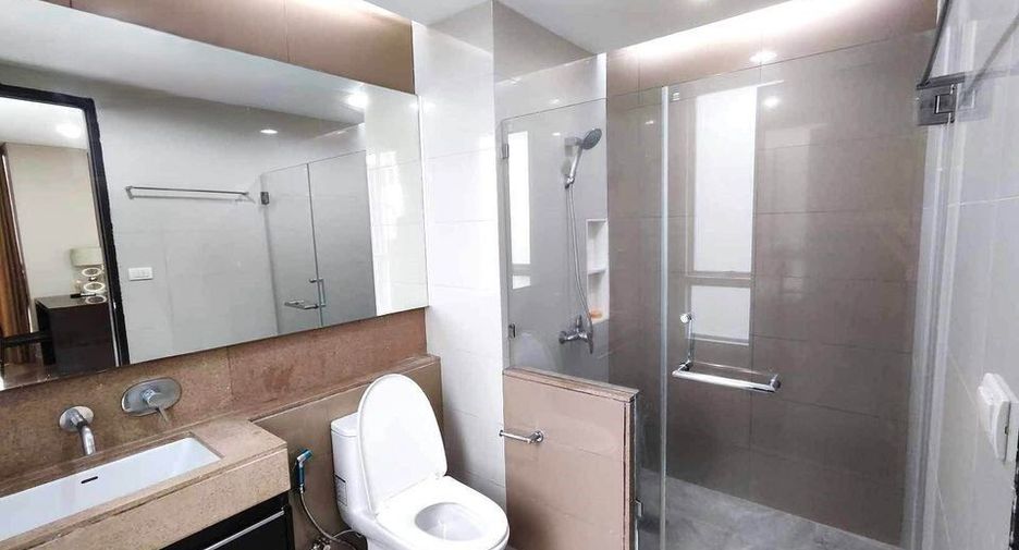 À vendre 2 chambres condo à Pathum Wan, Bangkok