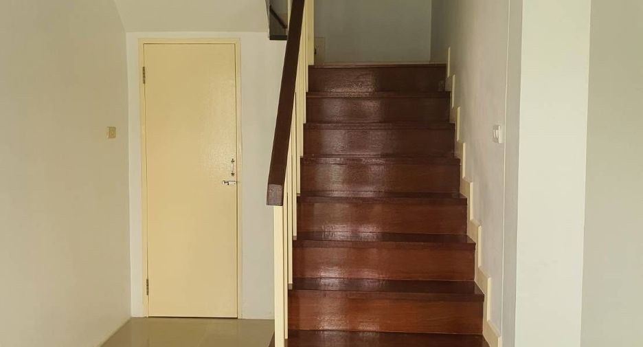 For sale 3 bedrooms townhouse in Khlong Sam Wa, Bangkok