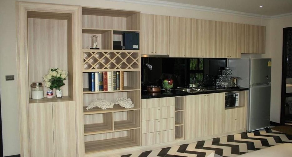 For rent 2 bedrooms condo in Bang Lamung, Chonburi