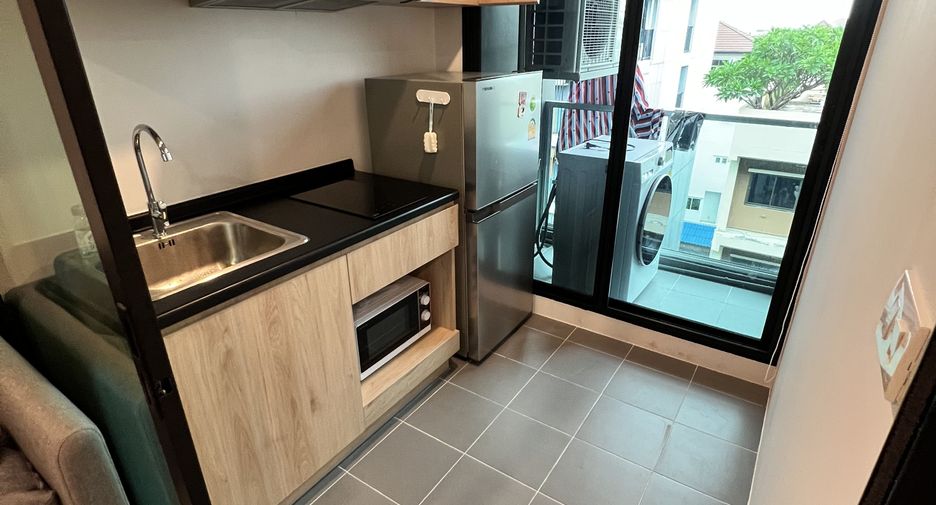 For sale 1 bed condo in Huai Khwang, Bangkok