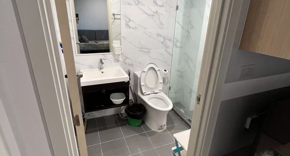 For sale 1 bed condo in Huai Khwang, Bangkok