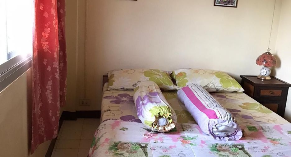 For sale 4 bedrooms retail Space in Mueang Phuket, Phuket