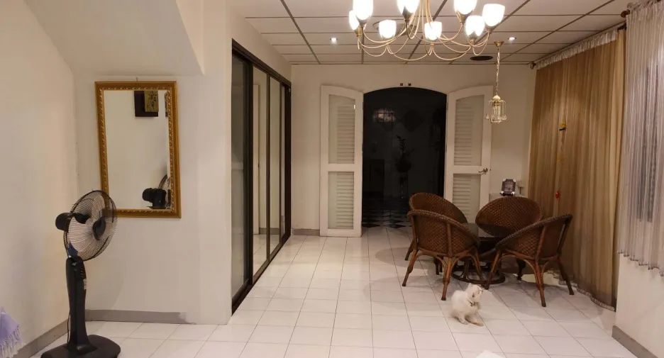 For sale 3 bedrooms house in Thawi Watthana, Bangkok