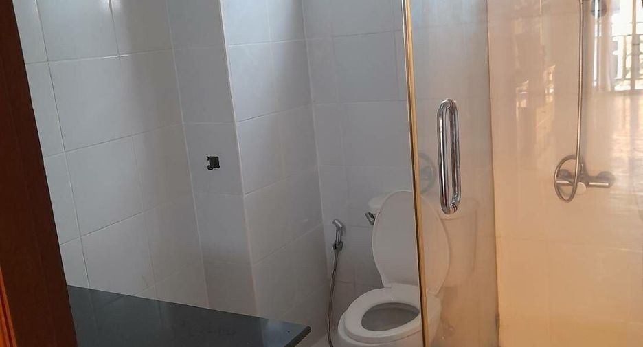 For sale 3 bedrooms townhouse in Bang Lamung, Chonburi