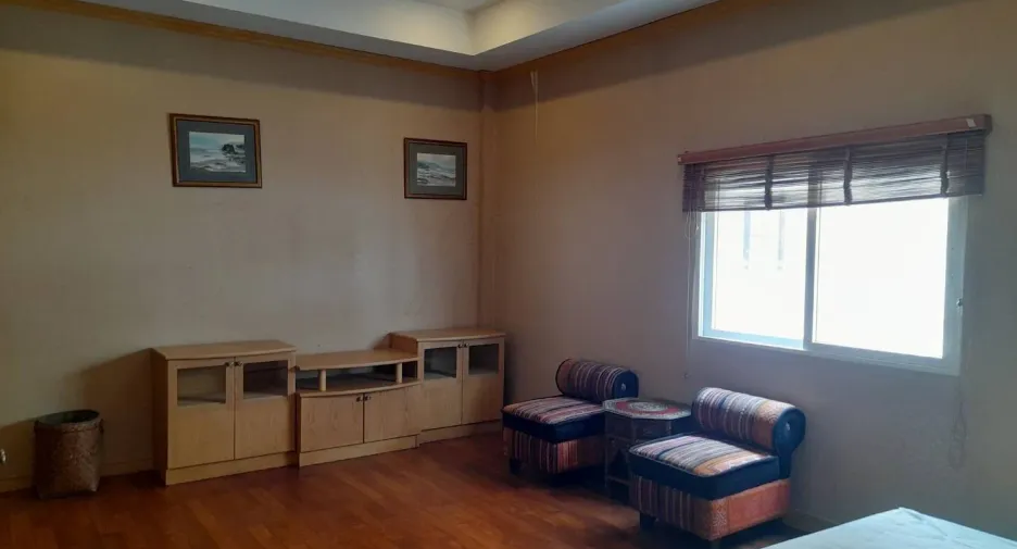 For sale 3 bedrooms townhouse in Bang Lamung, Chonburi