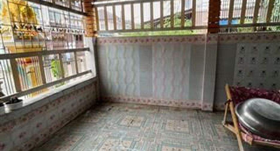 For sale 3 bedrooms townhouse in Phra Samut Chedi, Samut Prakan