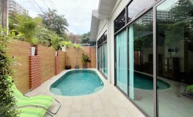 For rent 4 bedrooms villa in Jomtien, Pattaya