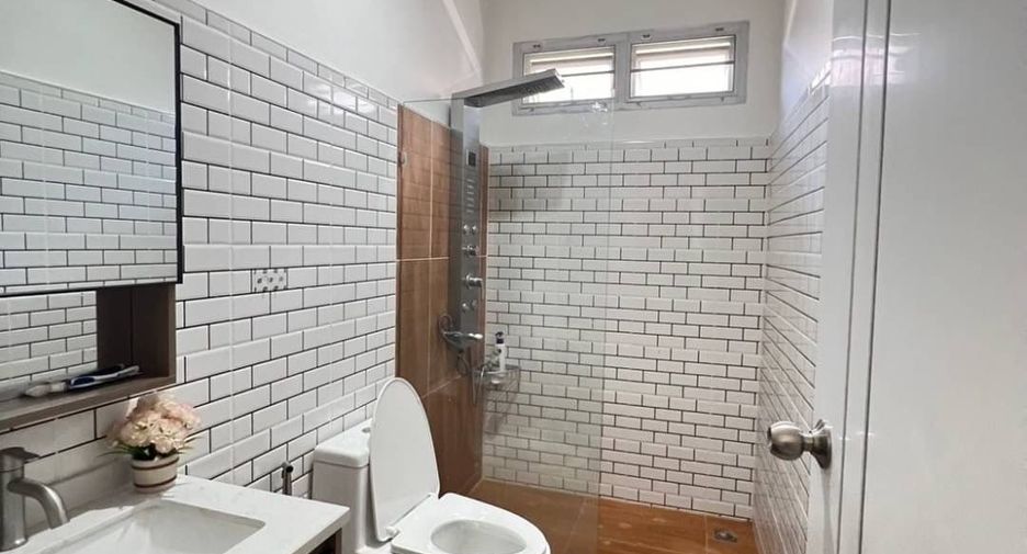 Haus zum Kauf mit 2 Zimmer in Mueang Phuket, Phuket