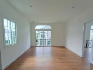 For sale 4 ベッドルーム house in Rat Burana, Bangkok