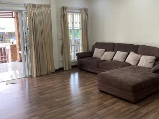 À louer 3 chambres maison à Bang Lamung, Chonburi