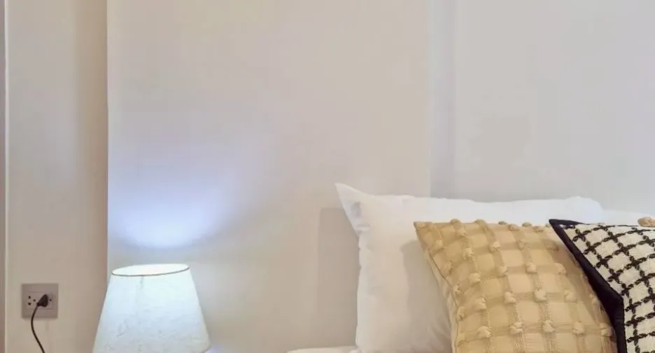 For rent studio condo in Mueang Pathum Thani, Pathum Thani