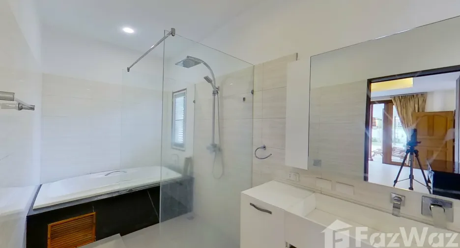 For sale and for rent 4 bedrooms villa in Bang Lamung, Chonburi