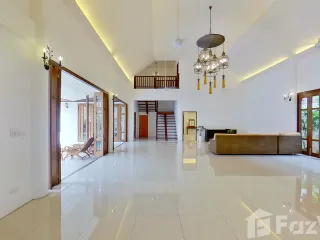 À vendre et à louer 4 chambres villa à Bang Lamung, Chonburi