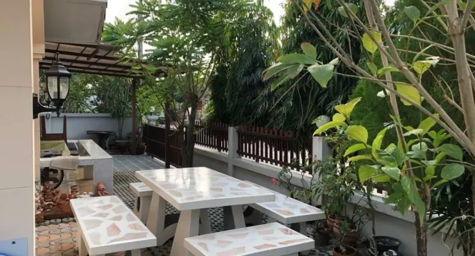 Haus zur Miete mit 3 Zimmer in Sattahip, Chonburi