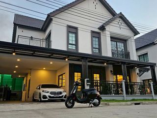 For sale 4 bedrooms house in Bang Phli, Samut Prakan