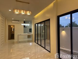 À vendre et à louer 3 chambres maison à Mueang Phuket, Phuket