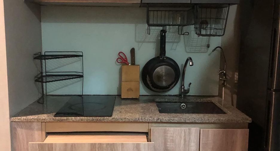 À vendre et à louer 1 chambre condo à Sathon, Bangkok