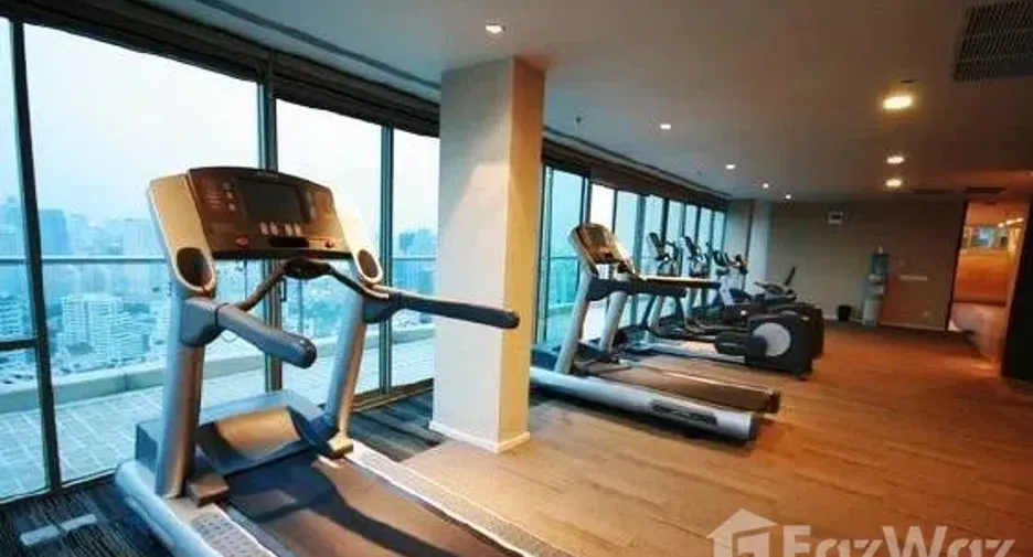For sale and for rent 3 bedrooms condo in Khlong Toei, Bangkok